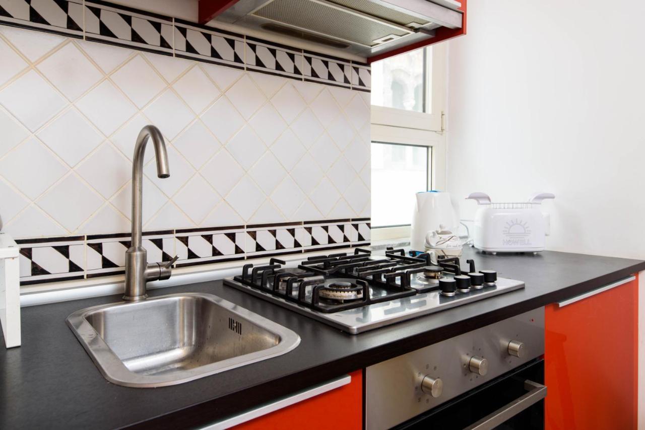 Apartament Centro Storico - Wifi & Cucina Salerno Zewnętrze zdjęcie